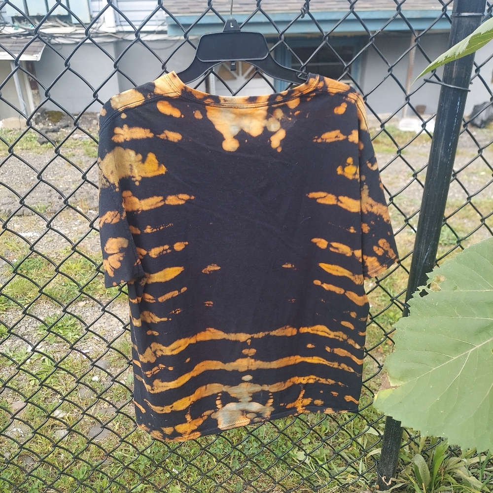 Graphic Tee - Picture 3 of 3